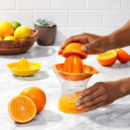 OXO Good grip 2-in-1 Citrus juicer