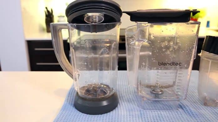 how do you clean a blender properly 3